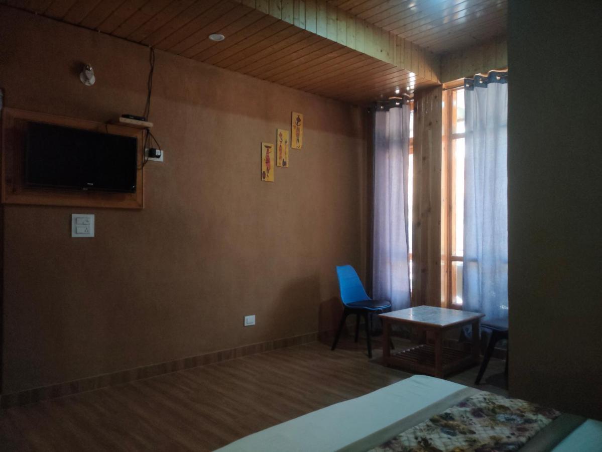 Hotel Cozy Haven Mandi Ngoại thất bức ảnh