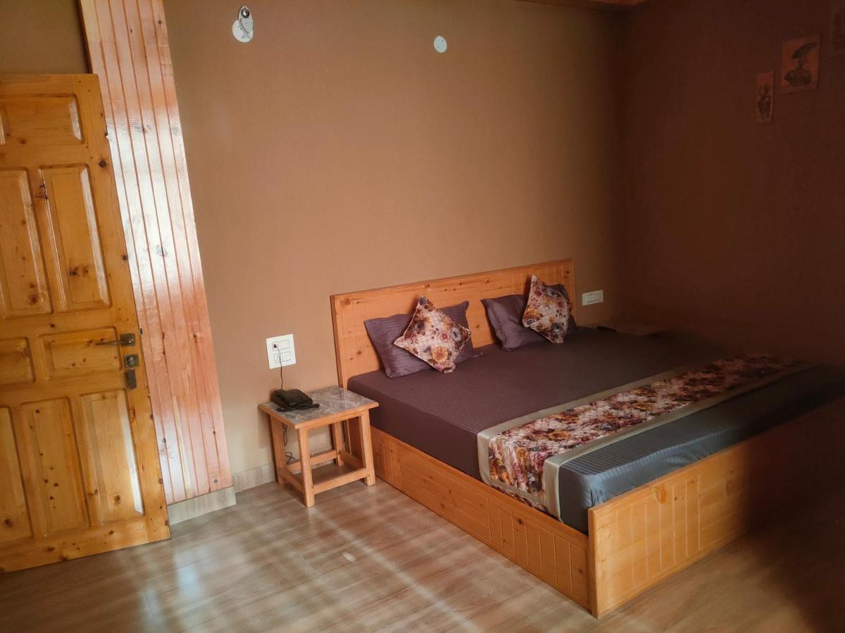 Hotel Cozy Haven Mandi Ngoại thất bức ảnh