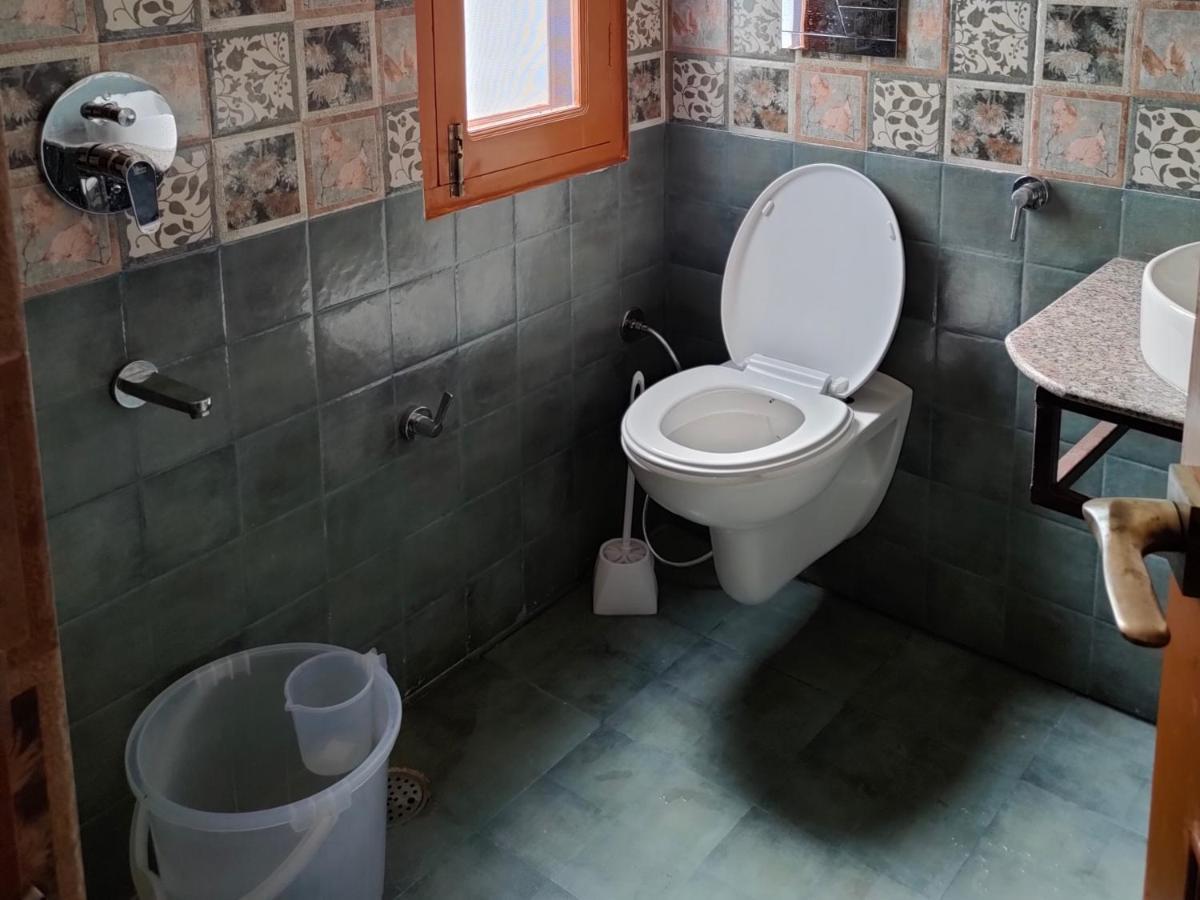 Hotel Cozy Haven Mandi Ngoại thất bức ảnh