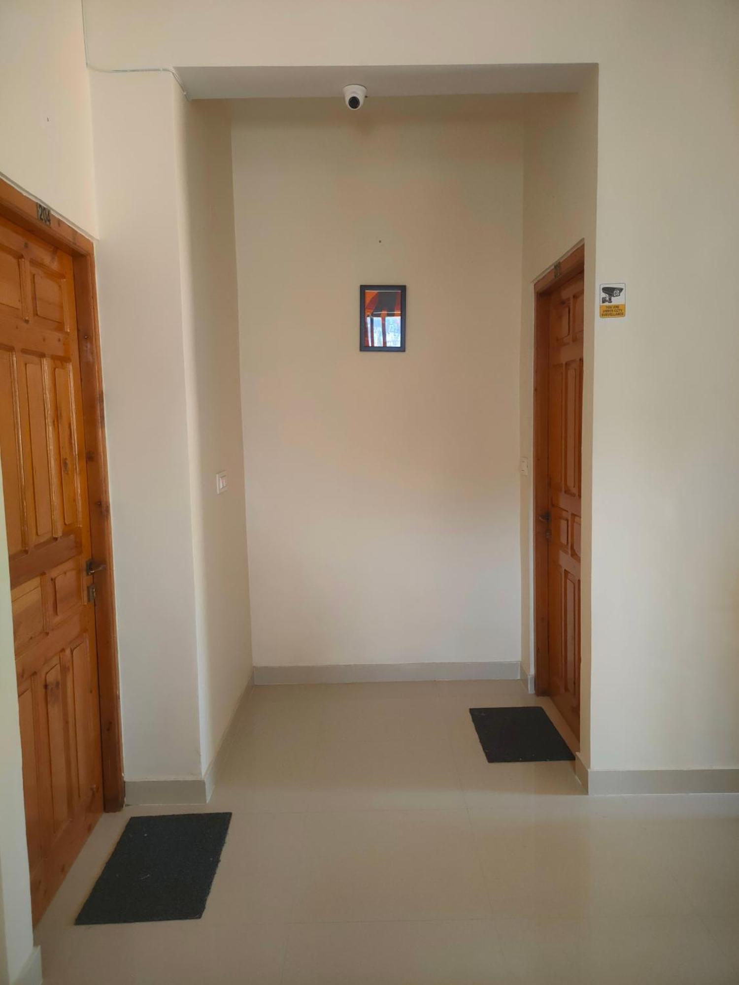 Hotel Cozy Haven Mandi Ngoại thất bức ảnh